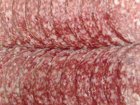 포토 JPG 해외이미지 잡화 음식 조각 육류 사람없음 저녁식사 소시지 맛 아침식사 자르기 먹기 칼로리 등심 살라미 식용 정육점 해외202004 해외포토 컨셉 식재료 모션 상점 식사 가공식품 파일형식 이미지허브