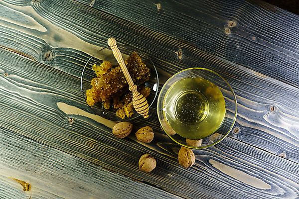 포토 JPG 해외이미지 꽃 음식 백그라운드 재료 자연 유리 디저트 건강 사람없음 목재 약 노란색 주방 숟가락 흐름 흰색 신선 항아리 투명 액체 막대기 사발 황금 붓기 달콤 맛 떨어짐 아침식사 냄비 상품 설탕 먹기 오브젝트 국자 유기농 시럽 꿀 벌집 내추럴 고립 밀랍 어려움 해외202004 해외포토 나무 식물 웰빙 컬러 컨셉 의학 모션 재질 주방용품 수저 식사 도자기 사기그릇 솥 생태계 파일형식 이미지허브