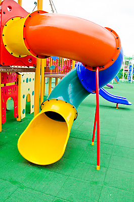 포토 JPG 해외이미지 나무 공원 행복 어린이 모래 백그라운드 사다리 놀이 사람없음 야외 초록색 여름 파란색 청춘 컬러풀 장난감 햇빛 노란색 계단 맑음 봄 유치원 활발 기쁨 장비 게임 미끄럼틀 놀이터 해외202004 해외포토 식물 계절 공공시설 교육 감정 컬러 컨셉 날씨 사람 태양 도구 놀이기구 파일형식 이미지허브