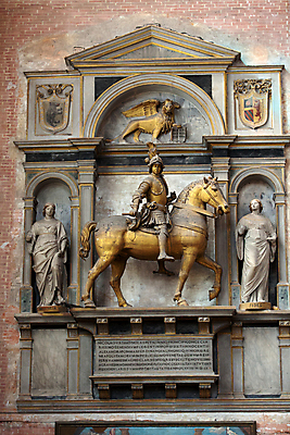 포토 JPG 해외이미지 유럽 종교 벽 조각 섬 건축양식 실내 미술 사람없음 내부 세계 조각상 교회 이탈리아 무덤 기둥 승마 중세 역사 재산 땅 묘사 베네치아 천연기념물 고딕 르네상스 바실리카 옛날 해외202004 해외포토 건축 나라 스포츠 종교건축 문화예술 건물 금융 조형물 파일형식 이미지허브