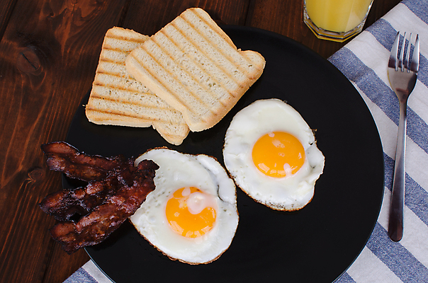 포토 JPG 해외이미지 모양 접시 기념일 커피 음료 음식 빵 다이어트 오렌지 과일 탁자 아침 휴가 발렌타인데이 건강 사랑 요리 사람없음 옆모습 컵 노란색 계란 맑음 식사 주스 튀김 흰색 하트 신선 뜨거움 아빠 맛 아침식사 먹기 심볼 사인 토스트 베이컨 프랑스어 점심식사 단백질 해외202004 해외포토 주간 문자 식기 감정 뷰포인트 컬러 가구 컨셉 가족 모션 데이이벤트 날씨 돼지고기 이벤트 알 영양소 파일형식 이미지허브
