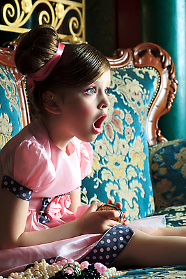 포토 JPG 해외이미지 어린이 한명 아기 방식 해외202004 해외포토 1 사람 파일형식 이미지허브