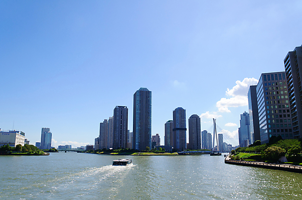 포토 JPG 해외이미지 구름 아시아 여행 하늘 아파트 주택 풍경 사람없음 강 도시풍경 여행객 일본 고층빌딩 도시 도심 도쿄 스카이라인 해외202004 해외포토 자연요소 나라 사람 빌딩 건물 파일형식 이미지허브