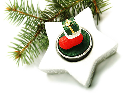 포토 JPG 해외이미지 전통 별 전통문화 크리스마스장식 크리스마스 겨울 휴가 부츠 창조 사람없음 장식 빨간색 초록색 축제 나뭇가지 축하 소나무 오브젝트 만족 흰배경 노엘 크리스마스이브 핸드메이드 해외202004 해외포토 자연요소 나무 계절 기념일 감정 문화 컬러 백그라운드 신발 컨셉 흰색 파일형식 이미지허브