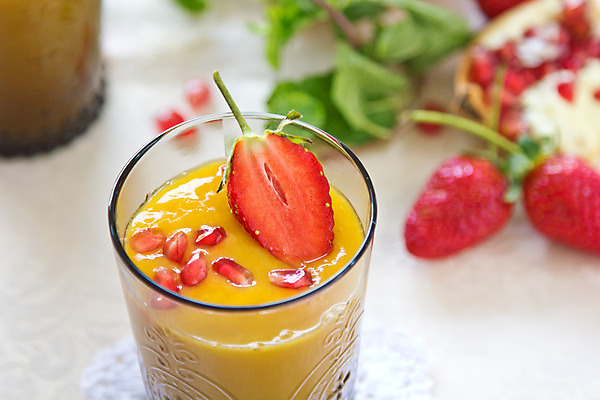 포토 JPG 해외이미지 음료 음식 다이어트 오렌지 과일 유리 딸기 디저트 건강 사람없음 빨간색 초록색 소풍 노란색 주스 신선 달콤 혼합 민트 파인애플 석류 칼로리 망고 내추럴 스무디 채식주의자 디톡스 해외202004 해외포토 컬러 재질 야외활동 맛 허브 열대과일 채식 파일형식 이미지허브