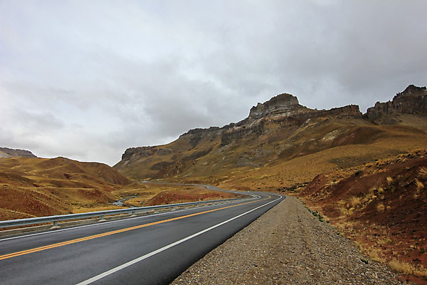 포토 JPG 해외이미지 구름 도로 선 모래 여행 백그라운드 교통시설 자연 하늘 산 건조 파노라마 풍경 사람없음 야외 여름 햇빛 맑음 사막 고속도로 아스팔트 사인 도로표지판 암초 칠레 아르헨티나 루트 수평선 해외202004 해외포토 자연요소 계절 길 교통 날씨 촬영기법 태양 표지판 남아메리카 시설 생태계 파일형식 이미지허브