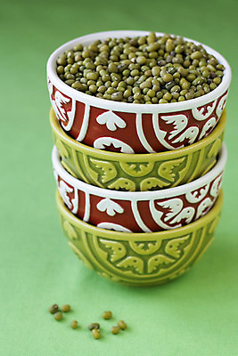 포토 JPG 해외이미지 그릇 음식 백그라운드 건강 서기 사람없음 빨간색 초록색 쌓기 촉촉함 흰색 4 사발 작음 채식 전국 많음 해외202004 튀르키예 해외포토 식기 아시아 컬러 컨셉 모션 숫자 젖음 사기그릇 크기 파일형식 이미지허브