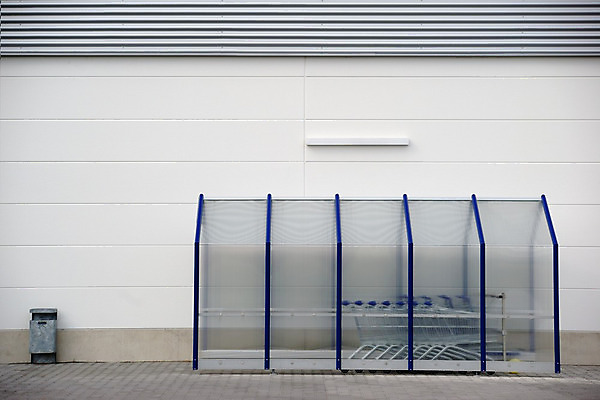 포토 JPG 해외이미지 건축양식 새로움 주택 사람없음 건물 쓰레기통 흰색 정리 대칭 해외202004 해외포토 건축물 건축 컬러 컨셉 파일형식 이미지허브