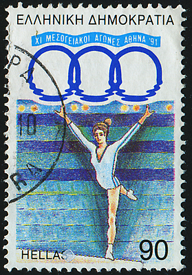 포토 JPG 해외이미지 전신 여자 올림픽 한명 성인 파란색 만세 리듬체조 기념물 우표 리듬체조선수 성인여자한명만 해외202004 해외포토 1 스포츠 컬러 모션 운동선수 사람 여자한명만 성인여자만 파일형식 이미지허브