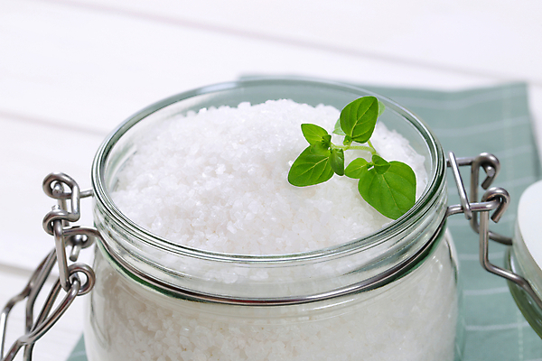 포토 JPG 해외이미지 재료 휴식 사람없음 스파 허브 피부관리 밀폐용기 입욕소금 해외202004 해외포토 식물 컨셉 뷰티 미용용품 용기_그릇 소금 파일형식 이미지허브