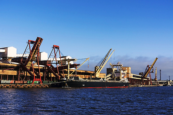 포토 JPG 해외이미지 구름 산업 바다 백그라운드 하늘 사람없음 쌓기 화물 무역 포트 나루 세관 해외202004 해외포토 자연요소 모션 운송업 파일형식 관세청 이미지허브