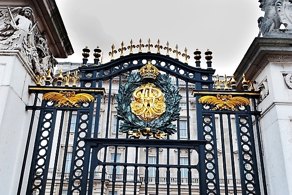 포토 JPG 해외이미지 여행 건축양식 가족 왕관 영국 잉글랜드 사람없음 장식 문 검은색 궁전 등불 화려 황금 야간 사자 큼 왕 물개 철 입장 묘사 사인 런던 대문 방패 여왕 왕국 왕자 웅장함 유니콘 제철소 해외202004 해외포토 자연요소 건축 유럽 컬러 컨셉 고건축 포유류 관계 조명 바다동물 크기 파일형식 이미지허브