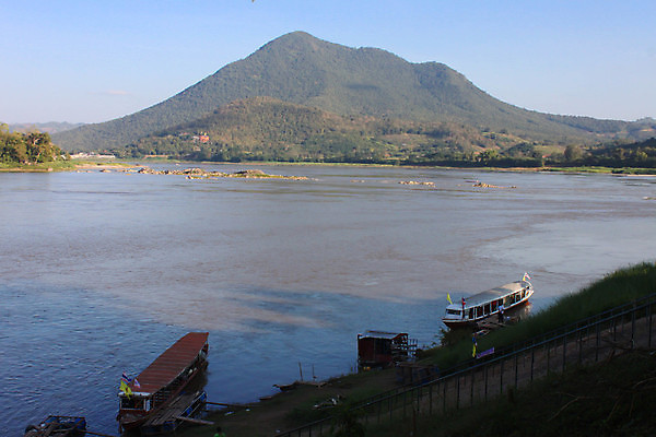 포토 JPG 해외이미지 나무 파도 바다 섬 여행 태국 자연 낚시 휴가 산 등대 항해 풍경 사람없음 야외 초록색 여름 파란색 햇빛 항구 침묵 만 뜨거움 보트 가장자리 숲 열대우림 휴양지 함선 남쪽 석호 터키석 해외202004 해외포토 식물 계절 아시아 컬러 배_교통 교통시설 레저 태양 소리 장소 둘레 보석 방향 생태계 파일형식 이미지허브