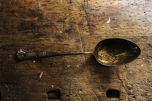 포토 JPG 해외이미지 백그라운드 날씨 사람없음 목재 갈색 숟가락 손상 추위 골동품 시골 은색 향수 질감 스크래치 구식 그런지 옛날 카피스페이스 해외202004 해외포토 나무 컬러 컨셉 재료 수저 화장품 공백 파일형식 이미지허브