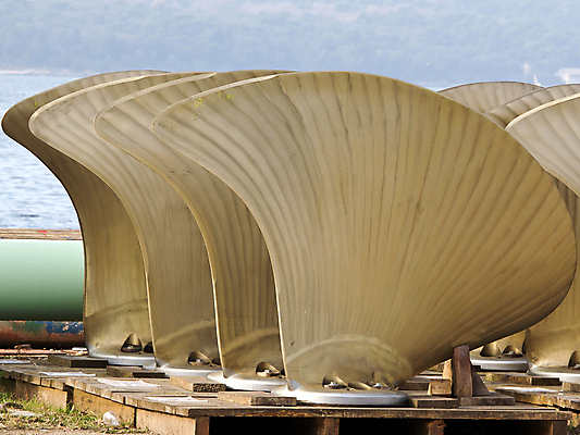 포토 JPG 해외이미지 주간 사람없음 야외 부속품 조선소 프로펠러 해외202004 해외포토 자연요소 산업 오브젝트 파일형식 이미지허브