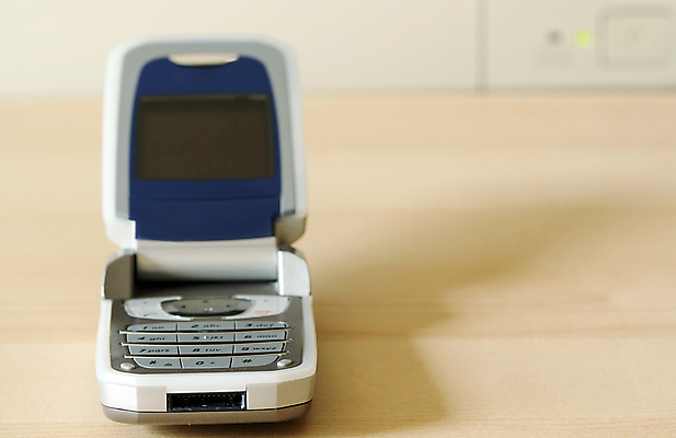 포토 JPG 해외이미지 이어폰 비즈니스 통신 모바일 세포 대화 사람없음 스마트폰 반지 연결 무선전화기 전화기 부름 다이얼 키패드 셀룰러 해외202004 해외포토 음향기기 장신구 모션 말하기 핸드폰 스마트기기 파일형식 이미지허브