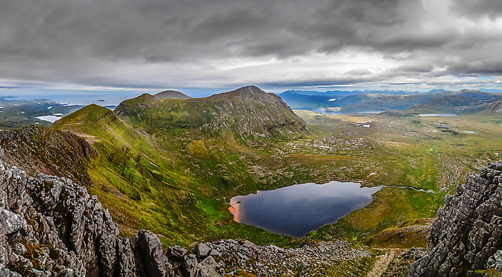 포토 JPG 해외이미지 구름 호수 여행 자연 휴가 영국 산 풍경 사람없음 야외 초록색 물 여름 파란색 갈색 걷기 환경 침묵 하이킹 시골 황무지 멀리 내추럴 산악지대 고립 스코틀랜드 해외202004 해외포토 자연요소 계절 유럽 컬러 모션 레저 소리 생태계 파일형식 이미지허브