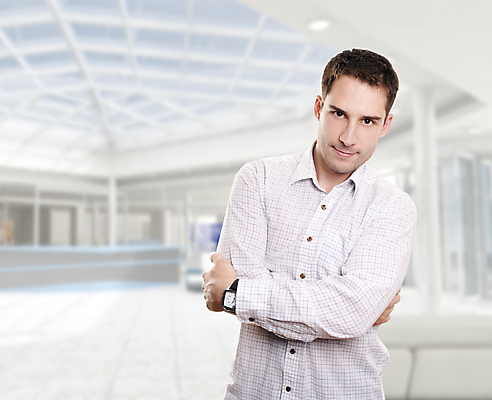 포토 JPG 해외이미지 백인 모델 직업 1 라이프스타일 남자 행복 얼굴 포즈 백그라운드 셔츠 회사 비즈니스 사업가 성공 노동자 한명 서기 미소 사람 성인 건물 사무실 유행 흰색 업무 비즈니스맨 자신감 스마트 싱글 정중 혼자 해외202004 해외포토 서양인 건축물 감정 컬러 컨셉 상의 모션 표정 생활 신체부위 작업 직장인 파일형식 이미지허브