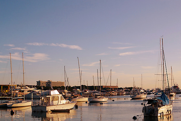 포토 JPG 해외이미지 구름 여행 요트 하늘 휴가 항해 사람없음 야외 목재 물 여름 파란색 항구 흰색 만 보트 재산 고급 갑판 모터보트 포트 돛대 해외202004 해외포토 사이프러스공화국 자연요소 나무 계절 유럽 컬러 컨셉 배_교통 재료 교통시설 금융 파일형식 이미지허브