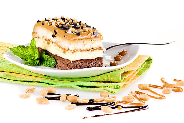 포토 JPG 해외이미지 스튜디오촬영 접시 음식 조각 백그라운드 디저트 사람없음 장식 갈색 케이크 빵집 견과류 흰색 달콤 맛 설탕 굽기 크림 고립 캐러멜 해외202004 해외포토 식기 컬러 컨셉 실내 상점 구이 파일형식 이미지허브