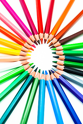 포토 JPG 해외이미지 디자인 분홍색 백그라운드 무지개 오렌지 창조 미술 사람없음 목재 빨간색 초록색 파란색 컬러풀 연필 펜 갈색 노란색 보라색 페인트 활발 흰색 그리기 그룹 팔레트 끝 오브젝트 크레파스 스펙트럼 줄서기 파스텔톤 해외202004 해외포토 자연요소 나무 컬러 컨셉 과일 재료 모션 문화예술 학용품 필기구 파일형식 이미지허브