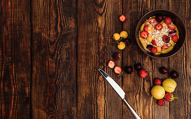 포토 JPG 해외이미지 접시 탁자 딸기 사람없음 체리 나이프 시리얼 살구 해외202004 해외포토 식기 음식 가구 과일 칼 파일형식 이미지허브