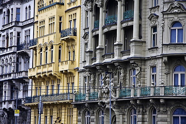 포토 JPG 해외이미지 유럽 도로 길 여행 백그라운드 곡선 건축양식 추상 거리 주택 그림자 풍경 사람없음 건물 여행객 수확 골동품 조약돌 도시 복도 재산 작음 오솔길 통로 질감 복고 좁은 체코 프라하 타운 동쪽 공화국 방법 보헤미아 옛날 진짜 스타일 해외202004 해외포토 건축물 건축 나라 선 무늬 농업 교통시설 사람 금융 돌_바위 크기 방향 파일형식 이미지허브