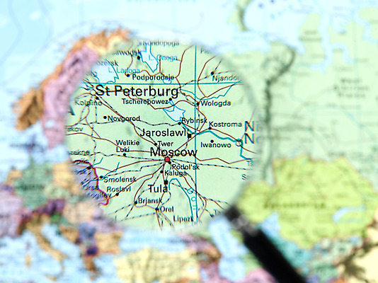 포토 JPG 해외이미지 여행 지도 돋보기 사람없음 가로 관광지 하이앵글 탐험 도시 확대 소프트포커스 검색 러시아 지형 발견 카피스페이스 해외202004 해외포토 유럽 뷰포인트 촬영기법 공백 파일형식 이미지허브