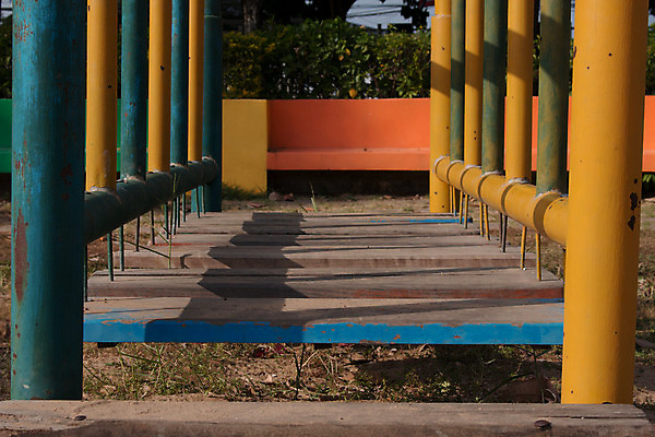 포토 JPG 해외이미지 라이프스타일 공원 교육 행복 어린이 모래 스포츠 백그라운드 건축양식 학교 놀이 건강 안전 동양인 사람없음 야외 초록색 파란색 컬러풀 장난감 운동 노란색 계단 힘 유치원 장비 게임 미끄럼틀 놀이터 플라스틱 오르기 지역 개발 걸음마 단절 돌봄 땅바닥 해외202004 해외포토 공공시설 건축 감정 컬러 모션 재질 바닥 사람 인종 생활 놀이기구 파일형식 이미지허브