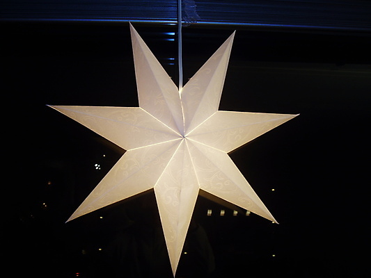 포토 JPG 해외이미지 창문 따뜻함 사람없음 어둠 기다림 해외202004 해외포토 모션 파일형식 이미지허브