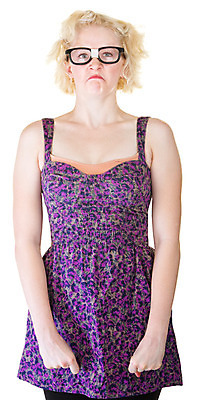 포토 JPG 해외이미지 백인 1 여자 유럽 안경 한명 사람 20대 성인 금발 민소매 보라색 손상 분노 흰색 표현 괴짜 자르기 싱글 흰배경 입내밀기 고립 깨짐 멍청이 바보 썩음 어려움 혼자 해외202004 해외포토 서양인 헤어스타일 잡화 감정 나라 컬러 백그라운드 컨셉 상의 모션 청년 파일형식 이미지허브