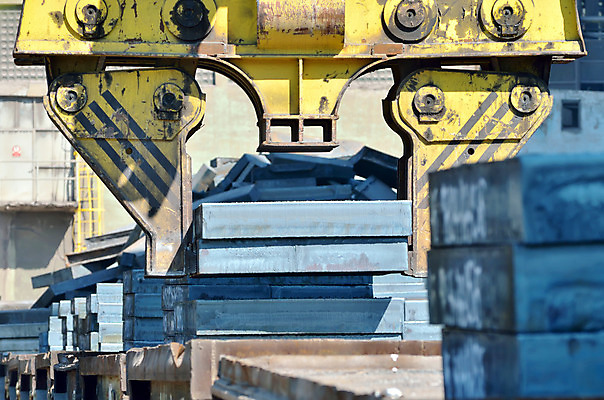 포토 JPG 해외이미지 산업 여행 비즈니스 교통시설 모션 자동차 사람없음 금속 힘 기차 화물 전철 역 컨테이너 철 창고 마차 포트 엔진 단상 덩어리 감싸기 방법 선로 철강 해외202004 해외포토 육상교통 교통수단 교통 재질 대중교통 운송업 시설 파일형식 이미지허브