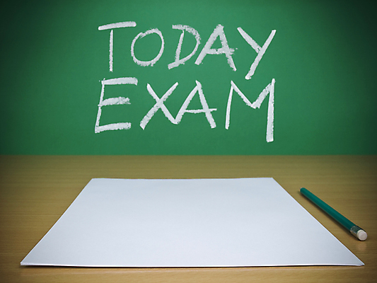 포토 JPG 해외이미지 교육 종이 교실 학교 수업 실내 사람없음 내부 가로 초록색 스터디 연필 펜 칠판 공백 시험 흰색 가르침 메시지 책상 오브젝트 분필 대학교 서식 시트 최초 오늘 초보 해외202004 해외포토 컬러 가구 학용품 학습 필기구 초크 파일형식 이미지허브