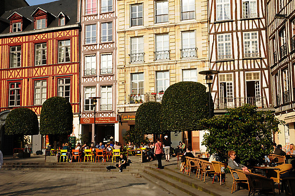 포토 JPG 해외이미지 건축양식 주택 풍경 사람없음 관광지 프랑스 재산 그림 노르망디 옛날 해외202004 해외포토 건축 유럽 여행 건물 금융 파일형식 이미지허브