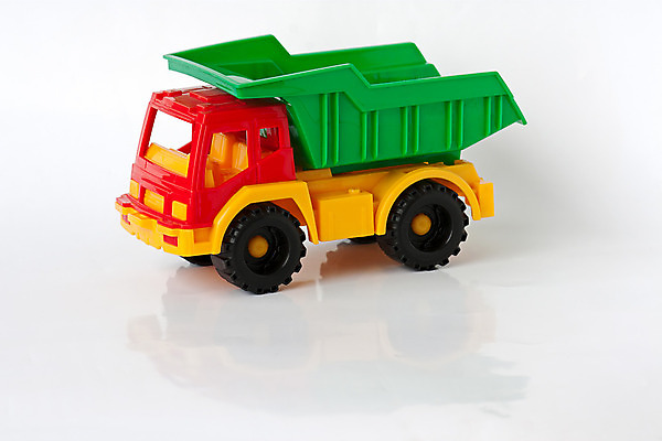 포토 JPG 해외이미지 어린이 백그라운드 자동차 놀이 사람없음 빨간색 장난감 노란색 흰색 아기 그림 짐차 해외202004 해외포토 육상교통 컬러 사람 파일형식 이미지허브