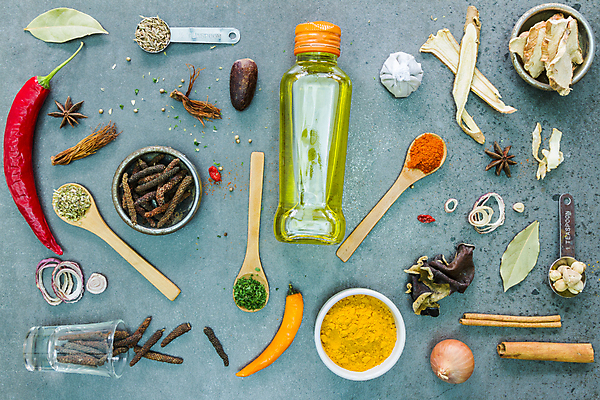 포토 JPG 해외이미지 계절 음식 재료 고추 마늘 종류 요리 사람없음 컬러풀 주방 양념 고수 선택 가루 허브 향신료 레시피 후추 생강 강렬 놋쇠 시나몬 강황 해외202004 해외포토 식물 컬러 컨셉 채소 식재료 향미료 파일형식 이미지허브