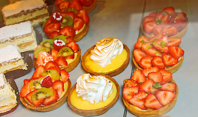 포토 JPG 해외이미지 음식 빵 조각 다이어트 과일 비즈니스 재료 창문 디저트 선반 쟁반 실내 건강 사탕 사람없음 세일 과자 케이크 상점 초콜릿 카페 수확 신선 시장 달콤 맛 큼 굽기 먹기 심볼 크림 상쾌 진열장 쇼 모음 카페테리아 흙더미 덩어리 슈퍼마켓 프랑스어 페스츄리 해외202004 해외포토 문자 감정 가구 컨셉 농업 모션 내부 흙 크기 구이 파일형식 더미 이미지허브