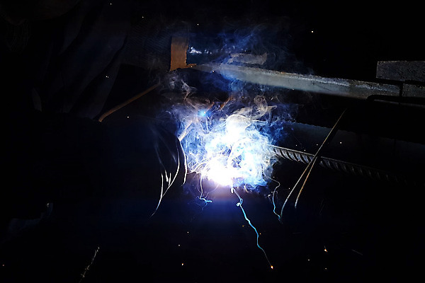 포토 JPG 해외이미지 직업 산업 포즈 노동자 골격 직장 가면 안전 사람없음 야외 빛 금속 장비 도구 공구 잡기 수술 붓기 수리 제조 보호 위험 땅 공학 국회 온실 용접 용접공 철강 해외202004 해외포토 교육 컨셉 회사 의학 모션 재질 치료 파일형식 이미지허브