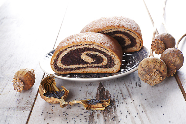 포토 JPG 해외이미지 전통 접시 음식 조각 백그라운드 부분 디저트 건강 요리 씨앗 사람없음 목재 갈색 과자 케이크 빵집 흰색 신선 달콤 맛 굽기 준비 롤 양귀비 페스츄리 해외202004 해외포토 나무 식물 식기 꽃 빵 컬러 컨셉 재료 상점 구이 파일형식 이미지허브