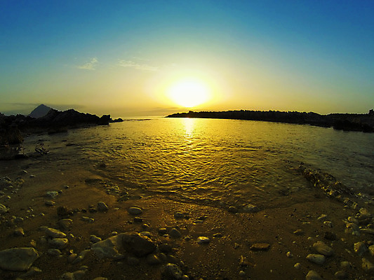 포토 JPG 해외이미지 계절 모래 파도 바다 여행 백그라운드 오렌지 자연 하늘 날씨 휴가 풍경 사람없음 야외 물 여름 파란색 컬러풀 햇빛 태양 반사 평화 일출 맑음 검은색 침묵 황혼 일몰 새벽 바위 만 저녁 장면 내추럴 수평선 해외202004 해외포토 자연요소 컬러 컨셉 과일 노을 소리 돌_바위 야간 생태계 파일형식 이미지허브