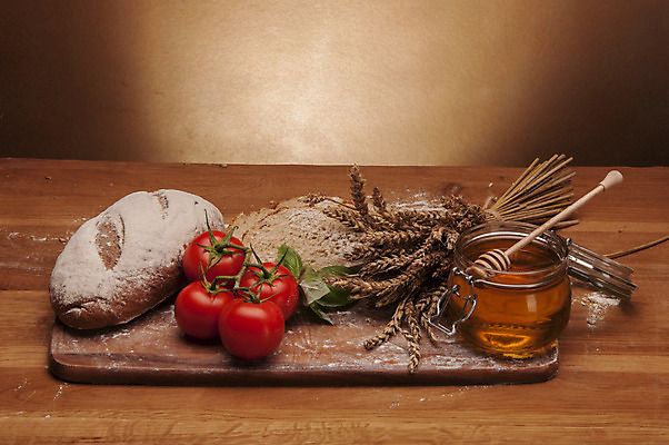 포토 JPG 해외이미지 식물 구름 전통 음식 빵 조각 백그라운드 다이어트 채소 과일 자연 탁자 하늘 아침 치즈 건조 파스타 건강 옥수수 씨앗 사람없음 목재 파란색 빛 갈색 주방 식사 빵집 맛 아침식사 상품 굽기 향수 준비 유기농 심플 밀가루 꿀 덩어리 작살 호밀 귀리 해외202004 해외포토 주간 자연요소 나무 웰빙 컬러 가구 컨셉 재료 유제품 곡류 서양음식 상점 화장품 가루 구이 생태계 파일형식 이미지허브