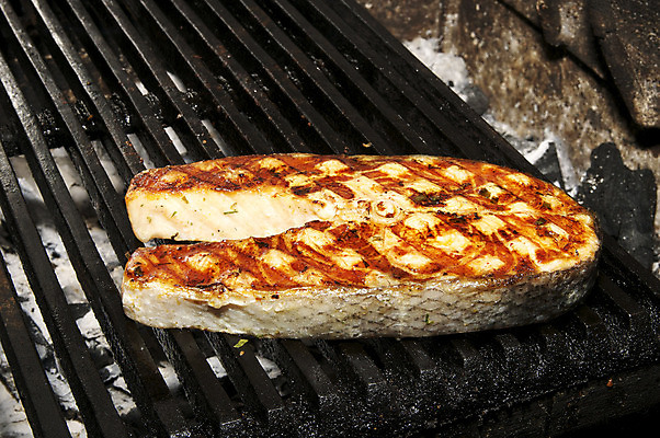 포토 JPG 해외이미지 접시 음식 분홍색 다이어트 낚시 피망 파프리카 건강 육류 어류 요리 사람없음 초록색 식당 식사 저녁식사 신선 황금 우아함 맛 그릴 먹기 해산물 연어 후추 점심식사 절임 해외202004 해외포토 식기 컬러 컨셉 채소 식재료 모션 주방용품 레저 상점 수중동물 향신료 파일형식 이미지허브