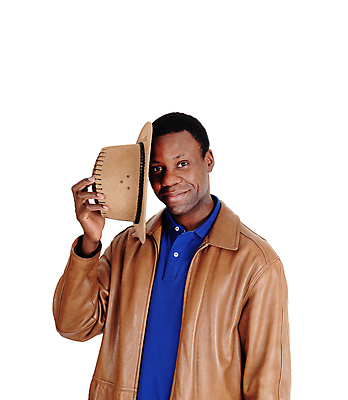 포토 JPG 해외이미지 모델 라이프스타일 응시 옷 남자 감정 얼굴 포즈 백그라운드 휴식 한명 서기 20대 성인 세로 갈색 머리 유행 검은색 재킷 흰색 표현 자신감 시원함 긍정 내추럴 고립 배려 스타일 해외202004 해외포토 1 시선 컬러 컨셉 모션 사람 청년 생활 신체부위 외투 파일형식 이미지허브