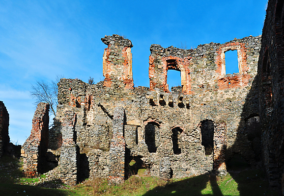 포토 JPG 해외이미지 건축양식 자연 파노라마 풍경 사람없음 가을 성 중세 역사 폐허 루마니아 해외202004 해외포토 건축물 계절 건축 유럽 촬영기법 생태계 파일형식 이미지허브