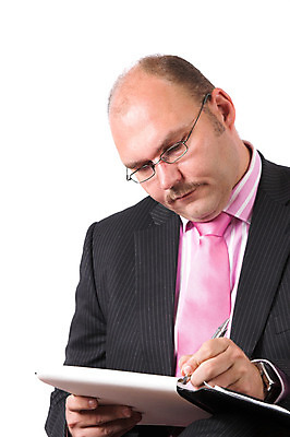 포토 JPG 해외이미지 백인 직업 종이 안경 회사 비즈니스 사업가 성공 넥타이 한명 사람 앉기 정장 펜 쪽지 공책 기록 비즈니스맨 종업원 집중 흰배경 경영자 대머리 고립 심각 탈모 해외202004 해외포토 서양인 1 헤어스타일 잡화 옷 남자 백그라운드 컨셉 모션 문구용품 필기구 흰색 직장인 리더 증상 파일형식 이미지허브