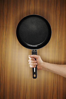 포토 JPG 해외이미지 손 주방용품 새로움 요리 사람없음 잡기 도자기 냄비 오브젝트 해외202004 해외포토 생활용품 컨셉 모션 신체부위 솥 파일형식 이미지허브