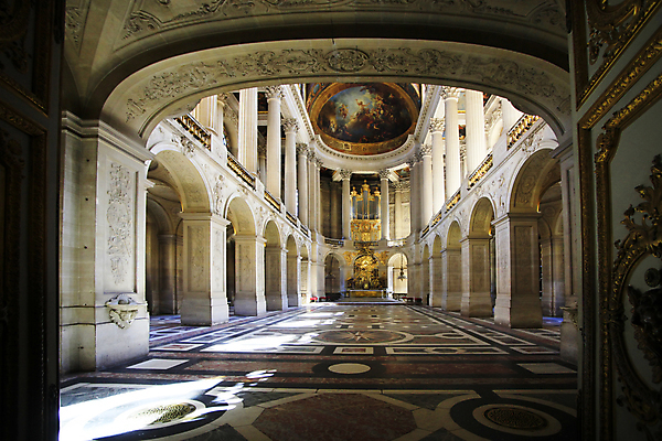 포토 JPG 해외이미지 전통 유럽 종교 문화 조각 여행 건축양식 사람없음 내부 조각상 교회 궁전 프랑스 수확 역사 오르간 클래식 고급 엽서 대리석 베르사유 프랑스어 웅장함 제단 해외202004 해외포토 문자 건축 나라 컨셉 고건축 농업 재료 종교건축 건물 조형물 건반악기 편지 파리_프랑스 파일형식 이미지허브
