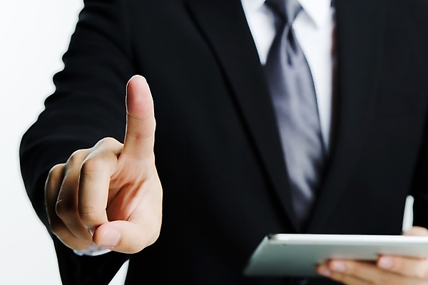 포토 JPG 해외이미지 직업 손 남자 컨셉 인터넷 비즈니스 통신 손가락 성공 열쇠 사람없음 노트북 사무실 알약 디지털 모니터 터치 흰색 가리킴 작업 직장인 비즈니스맨 네트워크 발표 이메일 주식 승낙 경영자 전자 긍정 고립 구성 마케팅 키패드 투자자 해외202004 해외포토 컬러 사람 손짓 신체부위 금융 전자제품 컴퓨터 약 리더 투자 파일형식 이미지허브