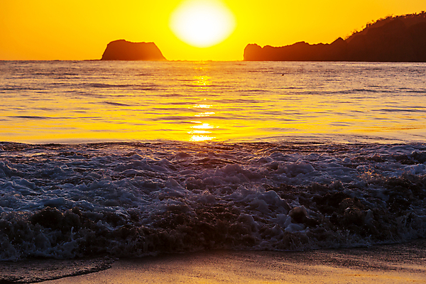 포토 JPG 해외이미지 나무 구름 공원 모래 파도 바다 여행 자연 하늘 휴가 파노라마 손바닥 풍경 사람없음 야외 물 여름 파란색 일출 맑음 미국 침묵 일몰 만 남아메리카 중앙아메리카 태평양 전국 코스타리카 파라다이스 해외202004 해외포토 자연요소 식물 손 계절 공공시설 컬러 북아메리카 날씨 촬영기법 아메리카 노을 소리 생태계 파일형식 이미지허브
