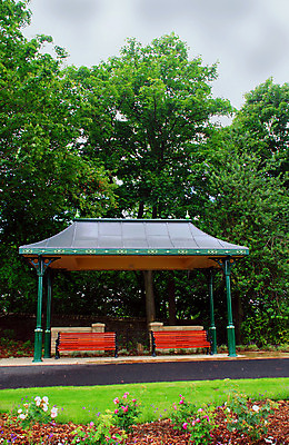 포토 JPG 해외이미지 나무 공원 꽃 벤치 잉글랜드 사람없음 오픈 일반 해외202004 해외포토 식물 공공시설 의자 영국 파일형식 이미지허브